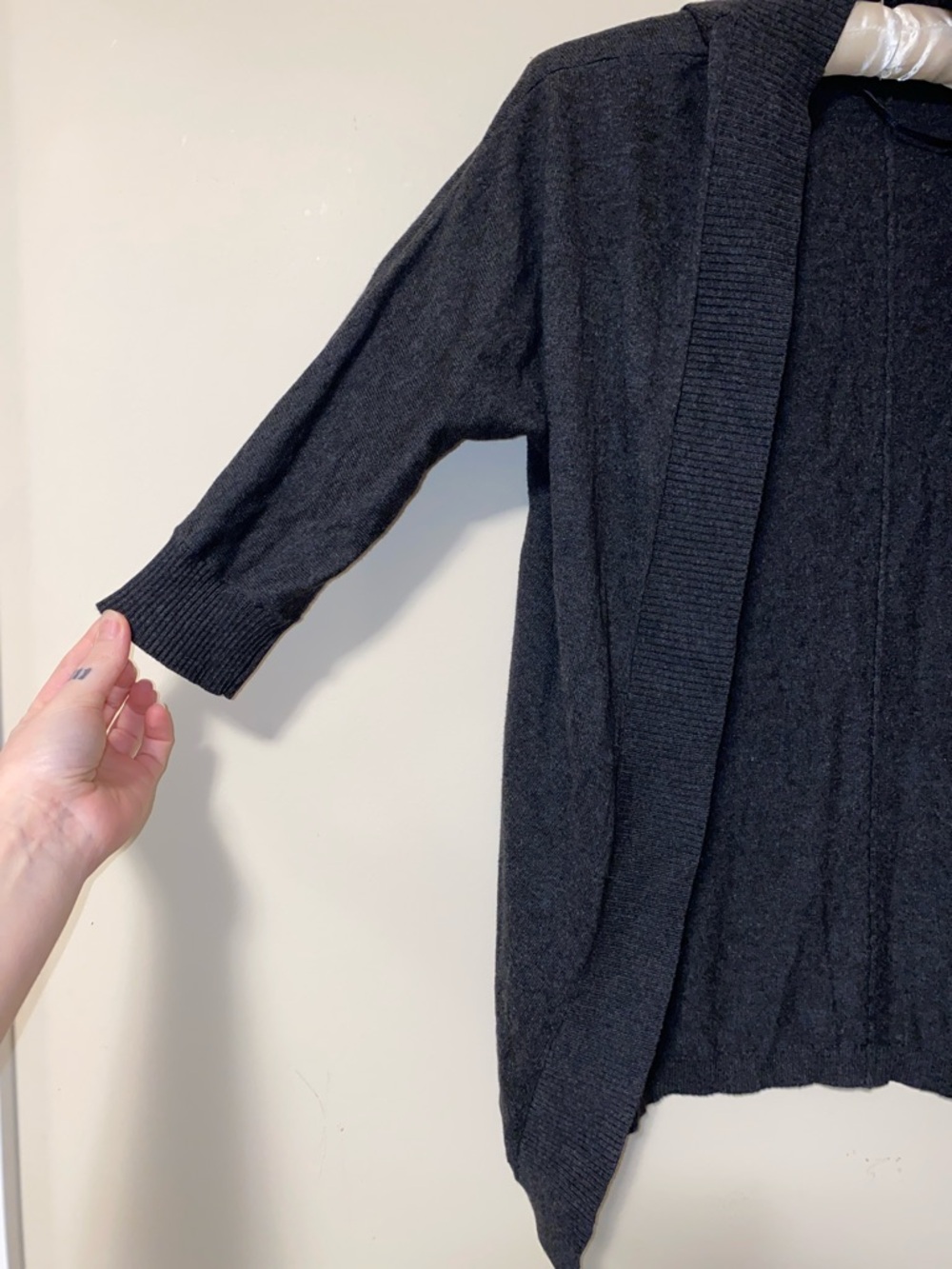 Ann Taylor Petite Dark Gray 3/4 Sleeve Lightweight Knit Cardigan - Picture 2 of 5